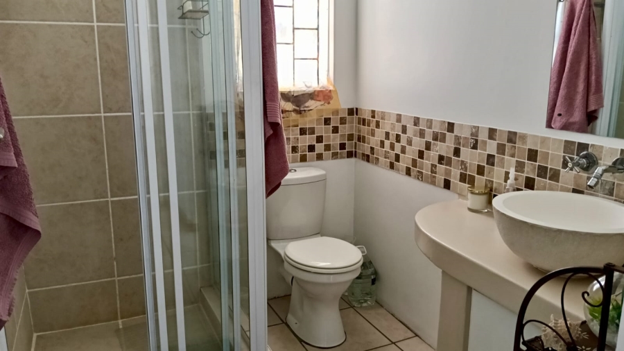 To Let 1 Bedroom Property for Rent in Vermont Western Cape